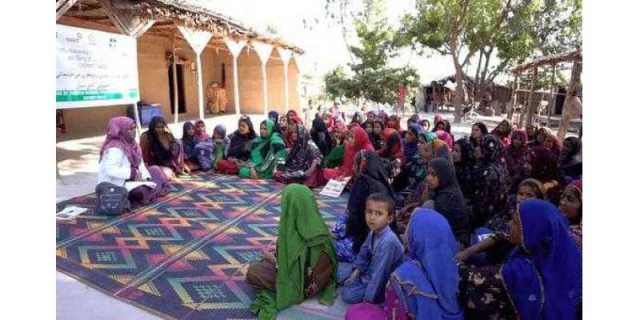 پاکستان: ٹھٹھہ کی فرح نے نکالا خواتین و لڑکیوں کی حیضی صحت کے مسئلے کا حل