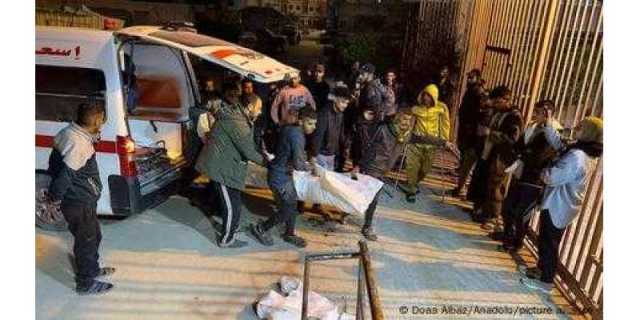 غزہ میں اسرائیلی حملوں میں کم از کم 81 فلسطینی مارے گئے، وزارت صحت