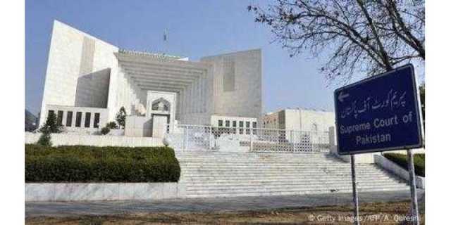 ’حکومتِ پاکستان غریب شہریوں کے لیے وکلاء کی فیس ادا کرے گی‘
