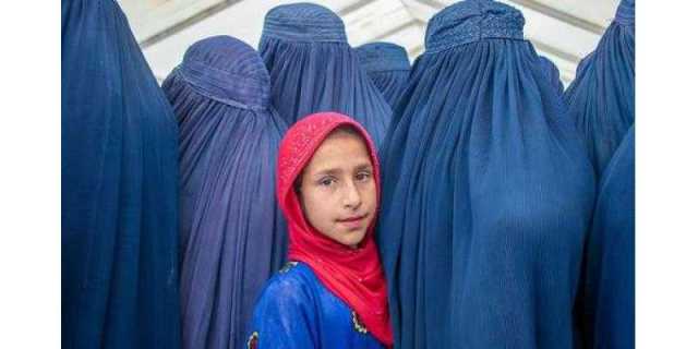 افغانستان میں خواتین کے تیزی سے سکڑتے حقوق پر یو این ویمن کو تشویش
