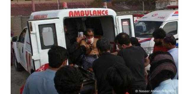 کوئٹہ میں ایف سی ہیڈکوارٹرز کے باہر کار بم دھماکہ، کم از کم 10 افراد ہلاک