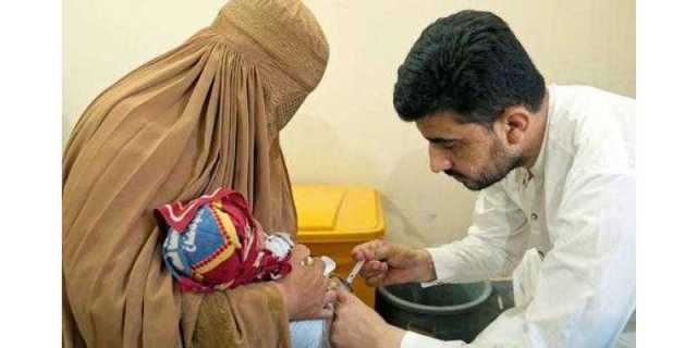 پولیو کے شکار مسعود خان کی بیماریوں کے خلاف ویکسین سے جنگ