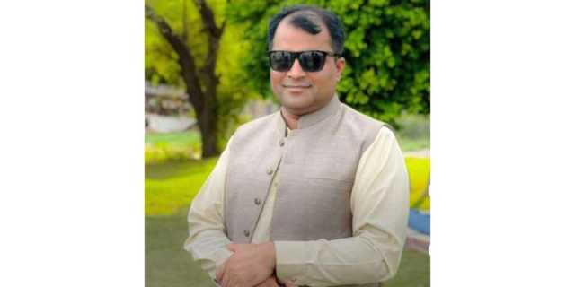 ٹک ٹاکر حکیم شہزاد لوہا پاڑ کے ناقابل ضمانت وارنٹ جاری، گرفتار کرکے پیش کرنے کا حکم