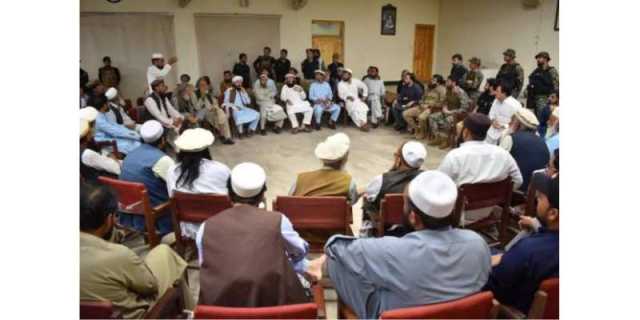 تیراہ واقعہ پر ضلعی انتظامیہ اور پاک فوج کا قبائلی عمائدین سے جرگہ