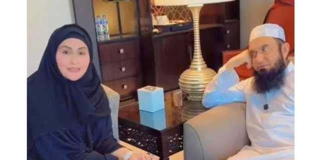 نرگس کی مولانا طارق جمیل سے ملاقات، ایک دوسرے سے دعائوں کی درخواست