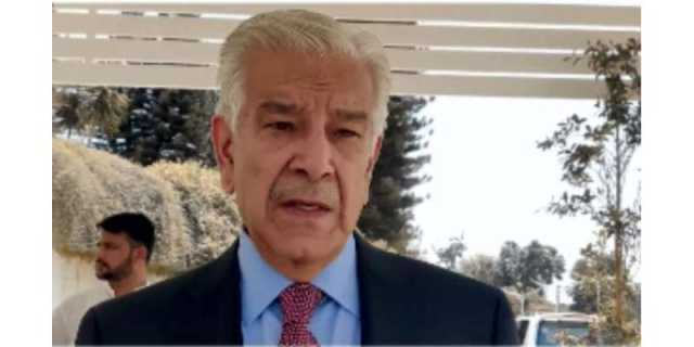 دعوی نہیں کر سکتا پاکستان میں بہترین جمہوریت ہے . خواجہ آصف