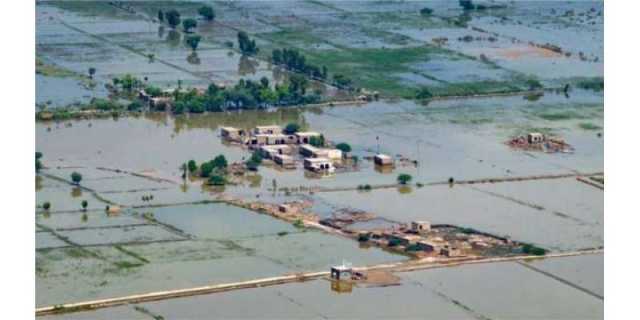 دریائے ستلج میں سیلابی پانی میں کمی کے باوجود بہاولپور کی درجنوں بستیوں میں کئی کئی فٹ پانی موجود