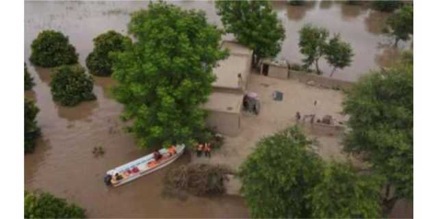 نوشہرو فیروز کے مقام پر بڑا سیلابی ریلا گھر‘ بازار اور سکول زیر آب آگئے