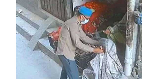 لاہور‘ بزرگ خاتون کی بالیاں نوچنے والا ملزم ساتھی سمیت پولیس مقابلے میں ہلاک