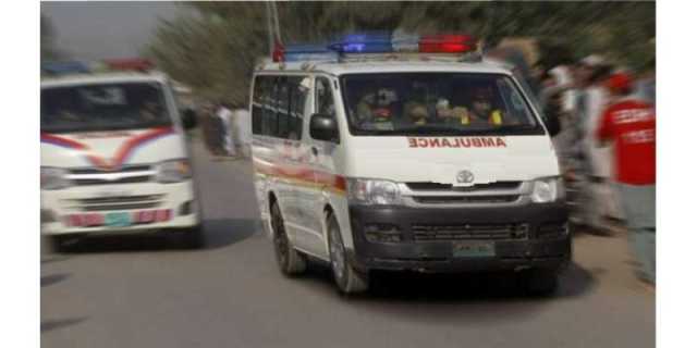 ڈیرہ اسماعیل خان میں منی بس کھائی میں جا گری، ایک ہی خاندان کے 11 افراد جاں بحق