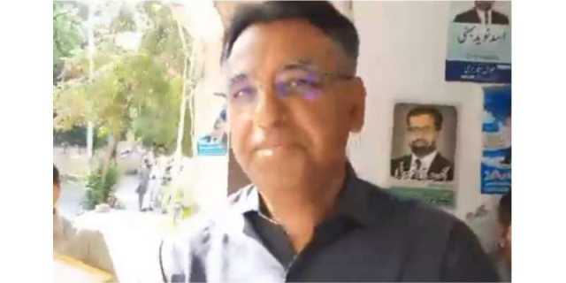 شہباز شریف کو لیڈ لینی چاہیے، پاکستان کو سیاسی دلدل سے نکالنا چاہیے، اسد عمر