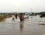 کراچی میں موسلا دھار بارش، نکاسیٔ آب کا نظام درہم برہم، شہر مفلوج