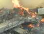 کراچی، کپڑے کی فیکٹری میں آتشزدگی، 5 منزلہ عمارت منہدم، 7 افراد زخمی